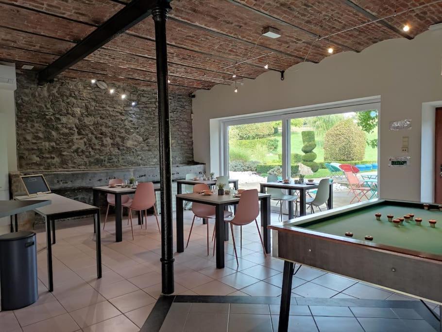 Au Bout De Mes Reves Bed and Breakfast Walcourt Exteriör bild