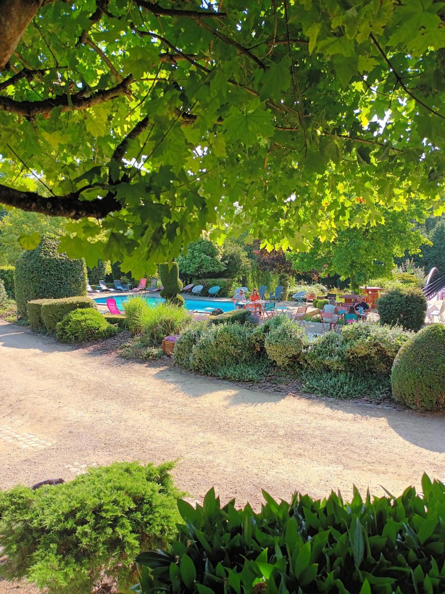 Au Bout De Mes Reves Bed and Breakfast Walcourt Exteriör bild